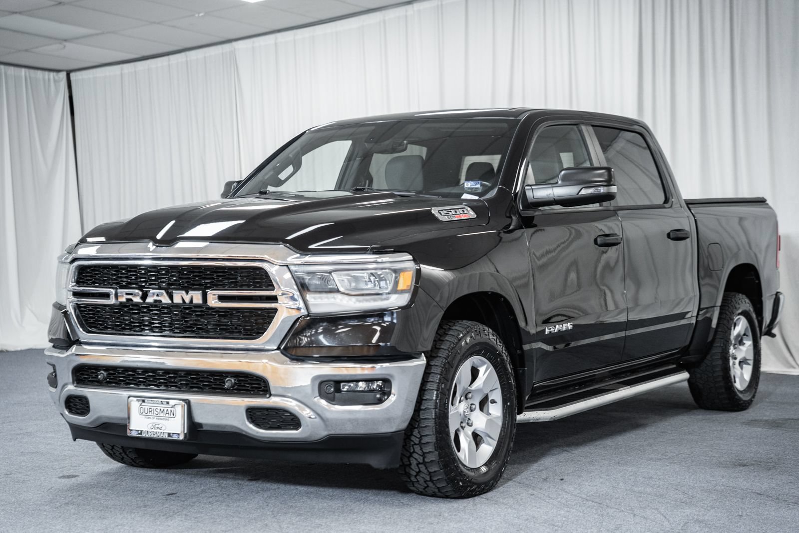 Used 2023 RAM 1500 Big Horn AWD/4WD image 3
