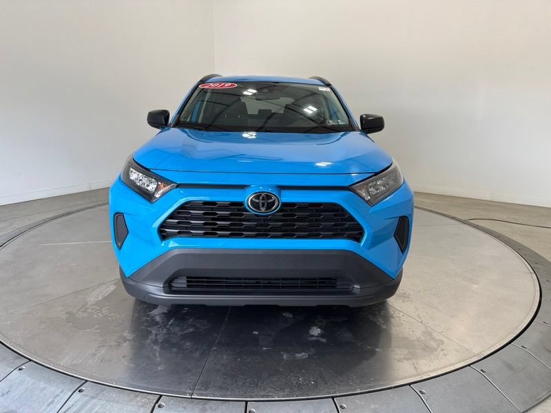 Used 2019 Toyota RAV4 LE w/ Carpet Mat Package AWD/4WD image 2