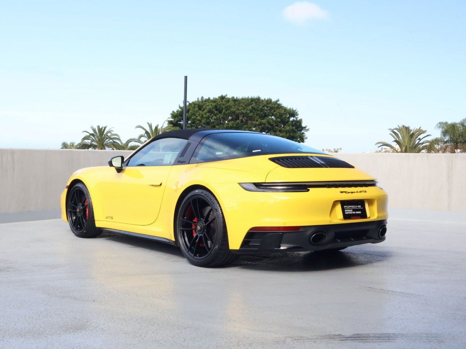 Certified 2022 Porsche 911 Targa 4 GTS AWD/4WD video 3