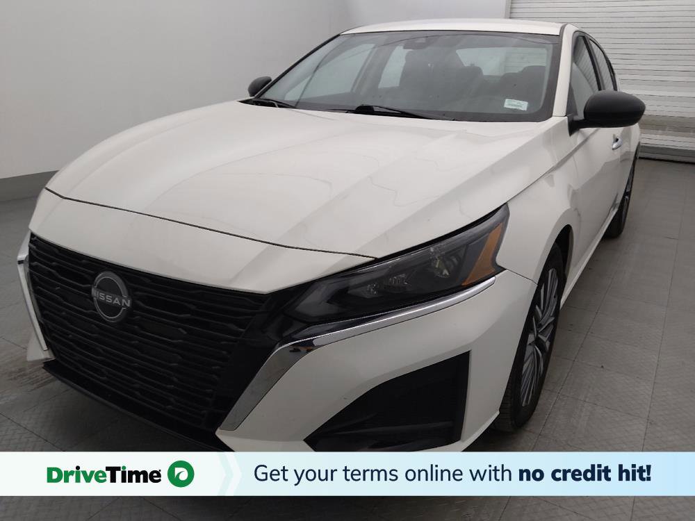 Used 2025 Nissan Altima 2.5 SV FWD image 1