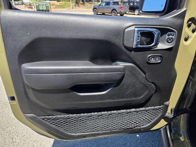 Used 2025 Jeep Gladiator Sport AWD/4WD image 19