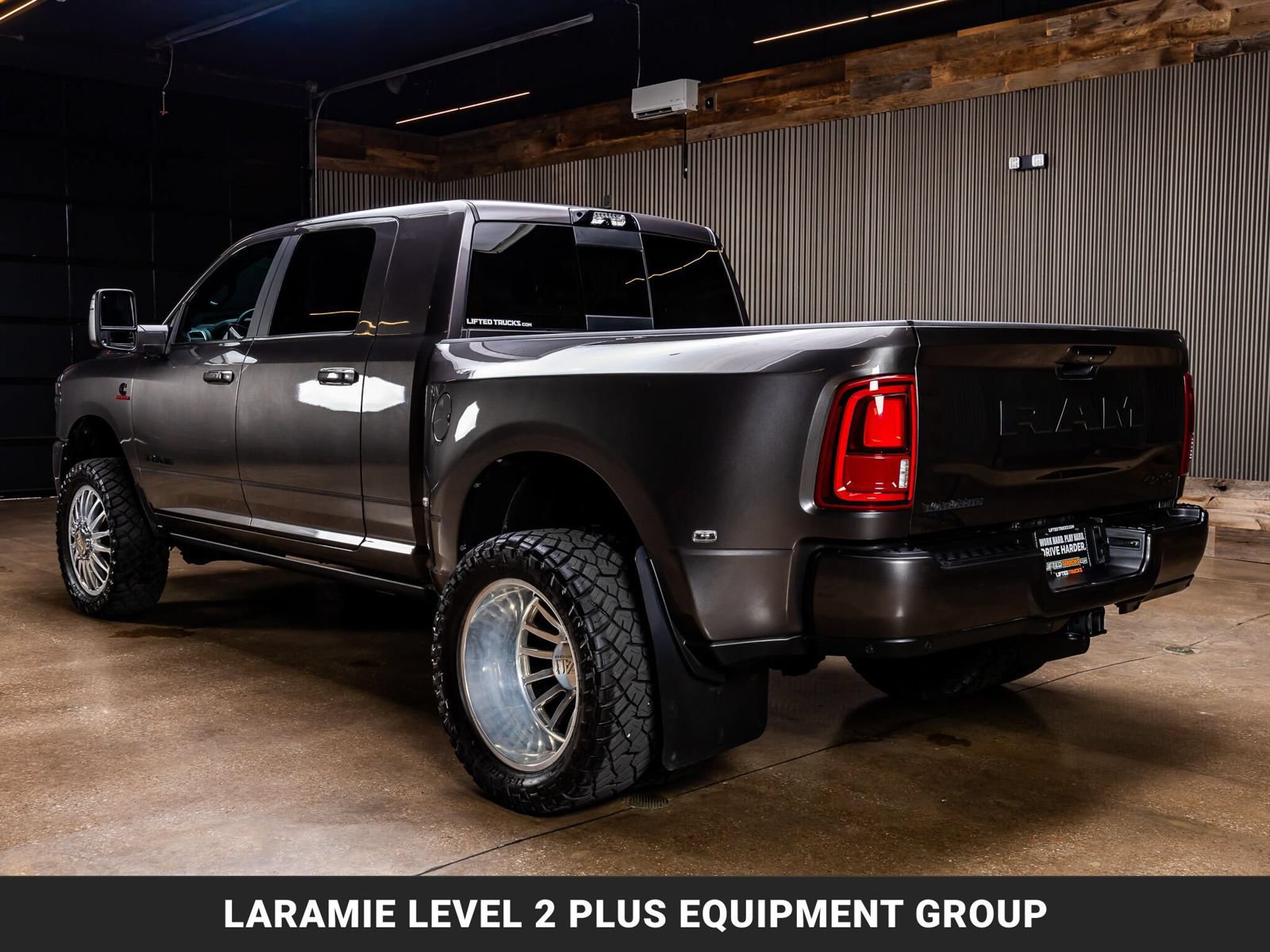 Used 2025 RAM 3500 Laramie AWD/4WD image 6