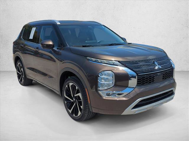 Used 2022 Mitsubishi Outlander SEL FWD image 3