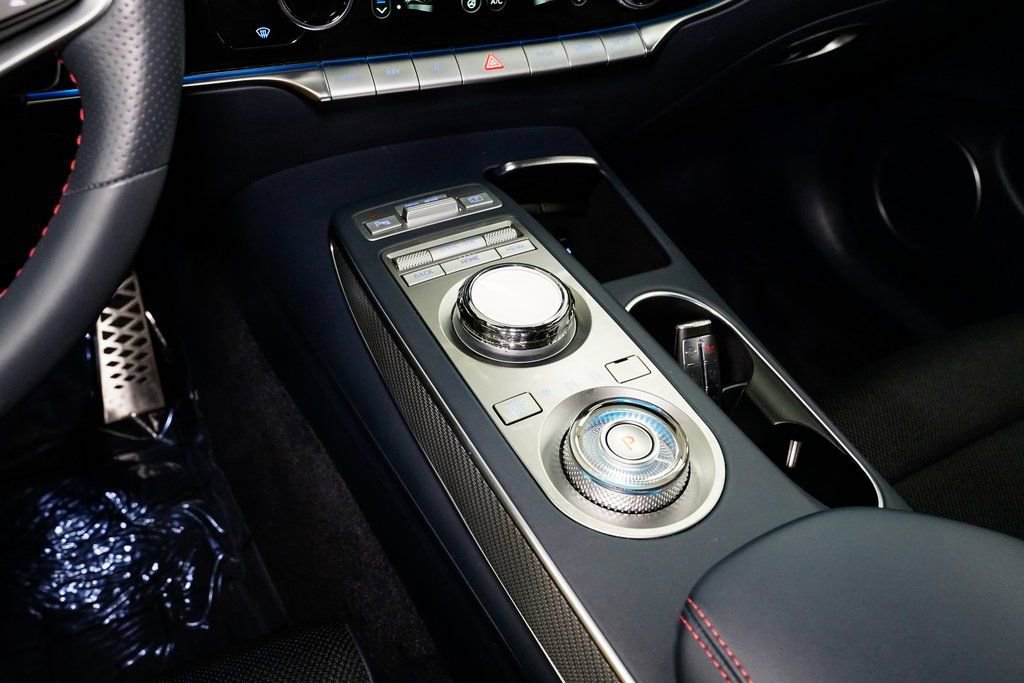 Used 2024 Genesis GV70 3.5T Sport image 21