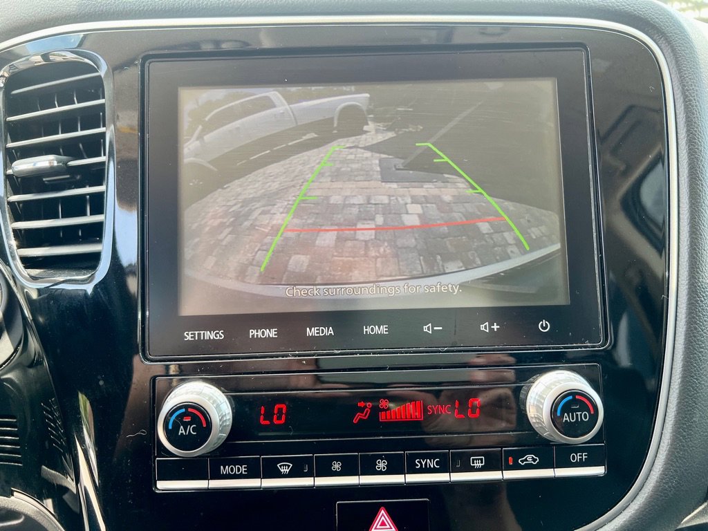 Used 2020 Mitsubishi Outlander SEL image 14