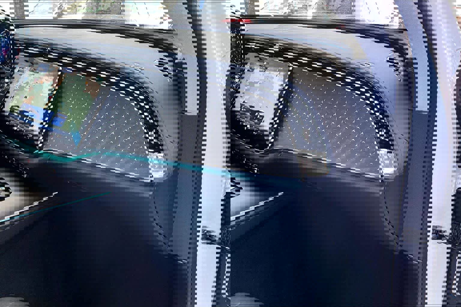 Used 2025 Mercedes-Benz E 350 Sedan image 18