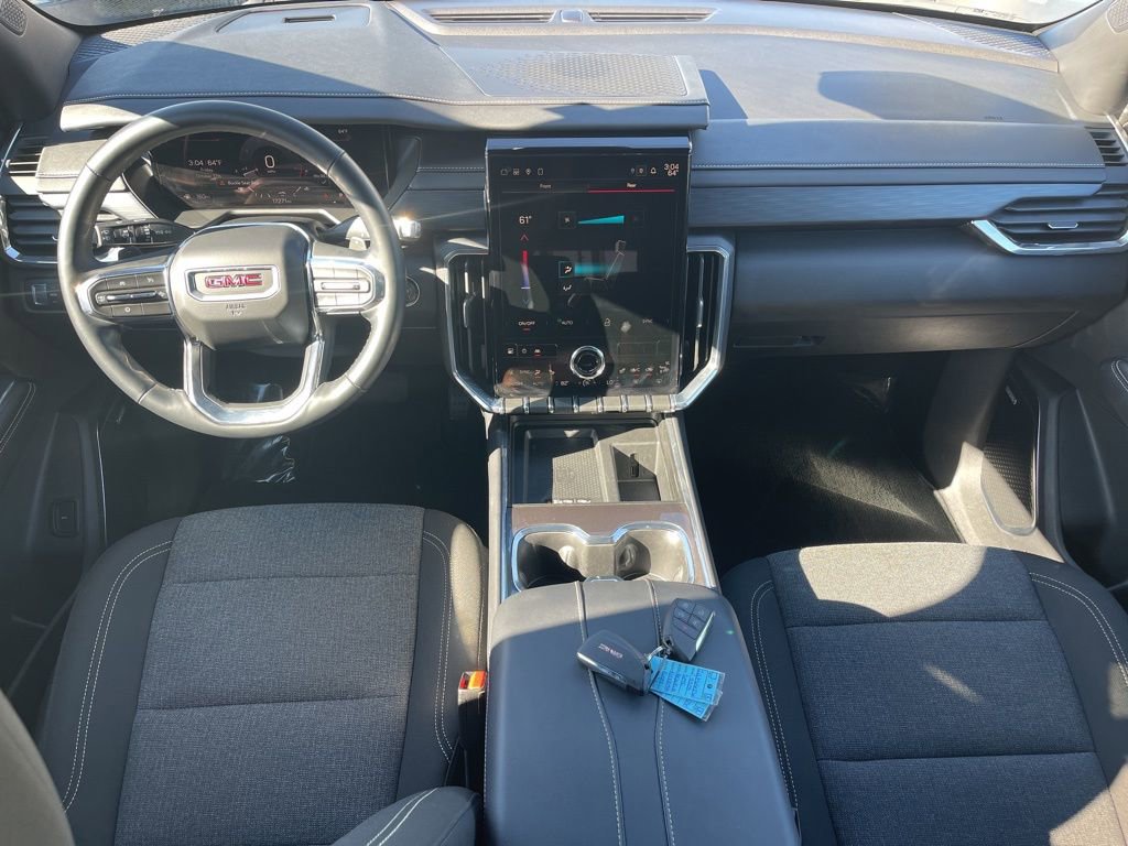 Used 2025 GMC Acadia Elevation image 14