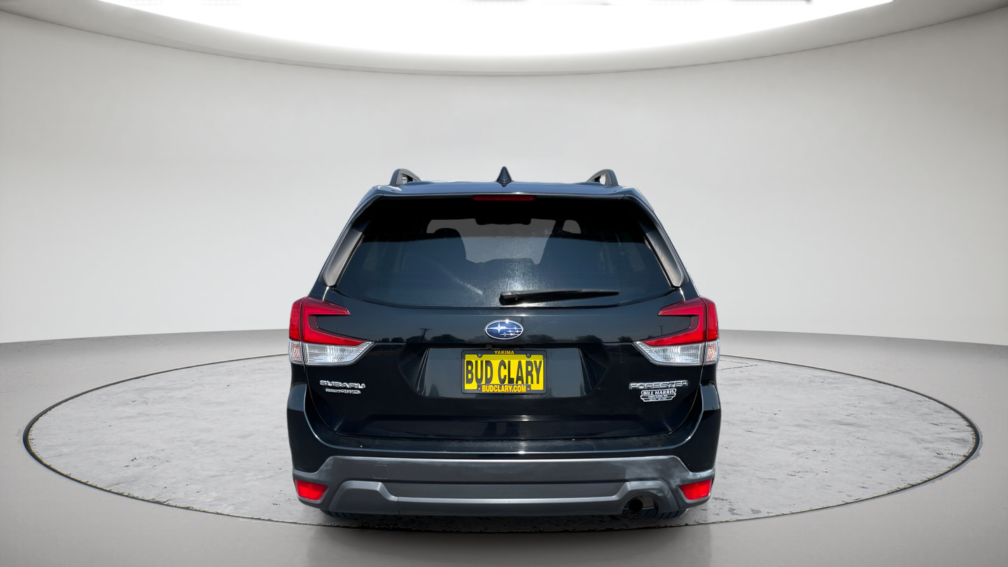 Used 2019 Subaru Forester Premium AWD/4WD image 4
