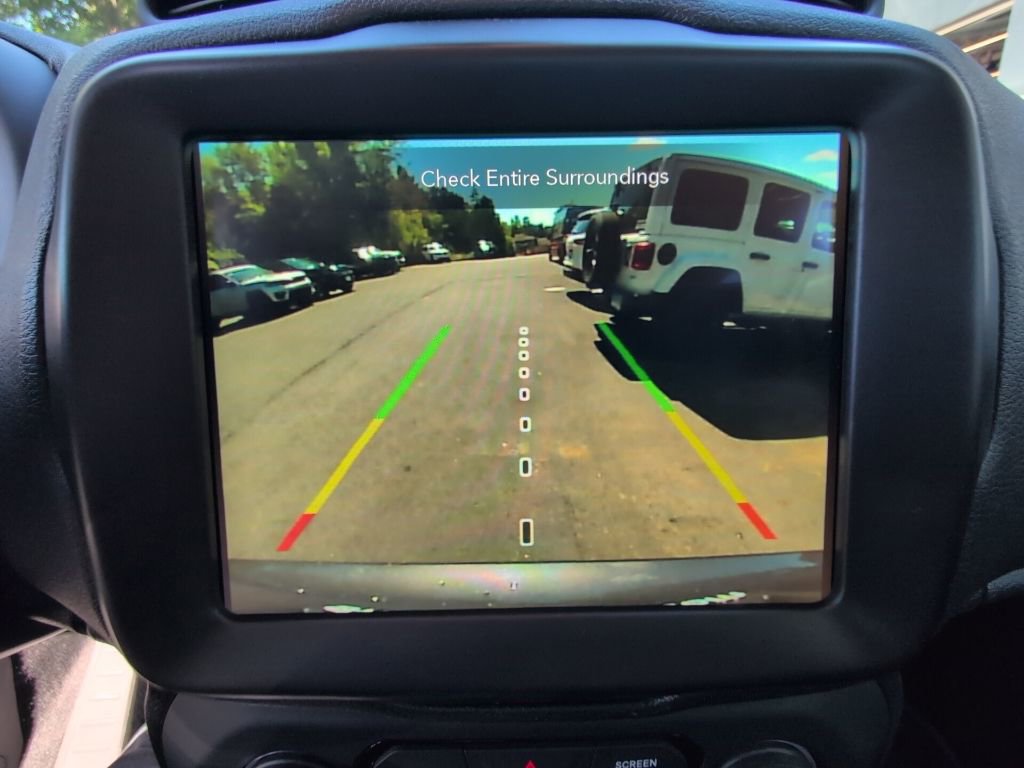 Used 2021 Jeep Renegade Limited image 24