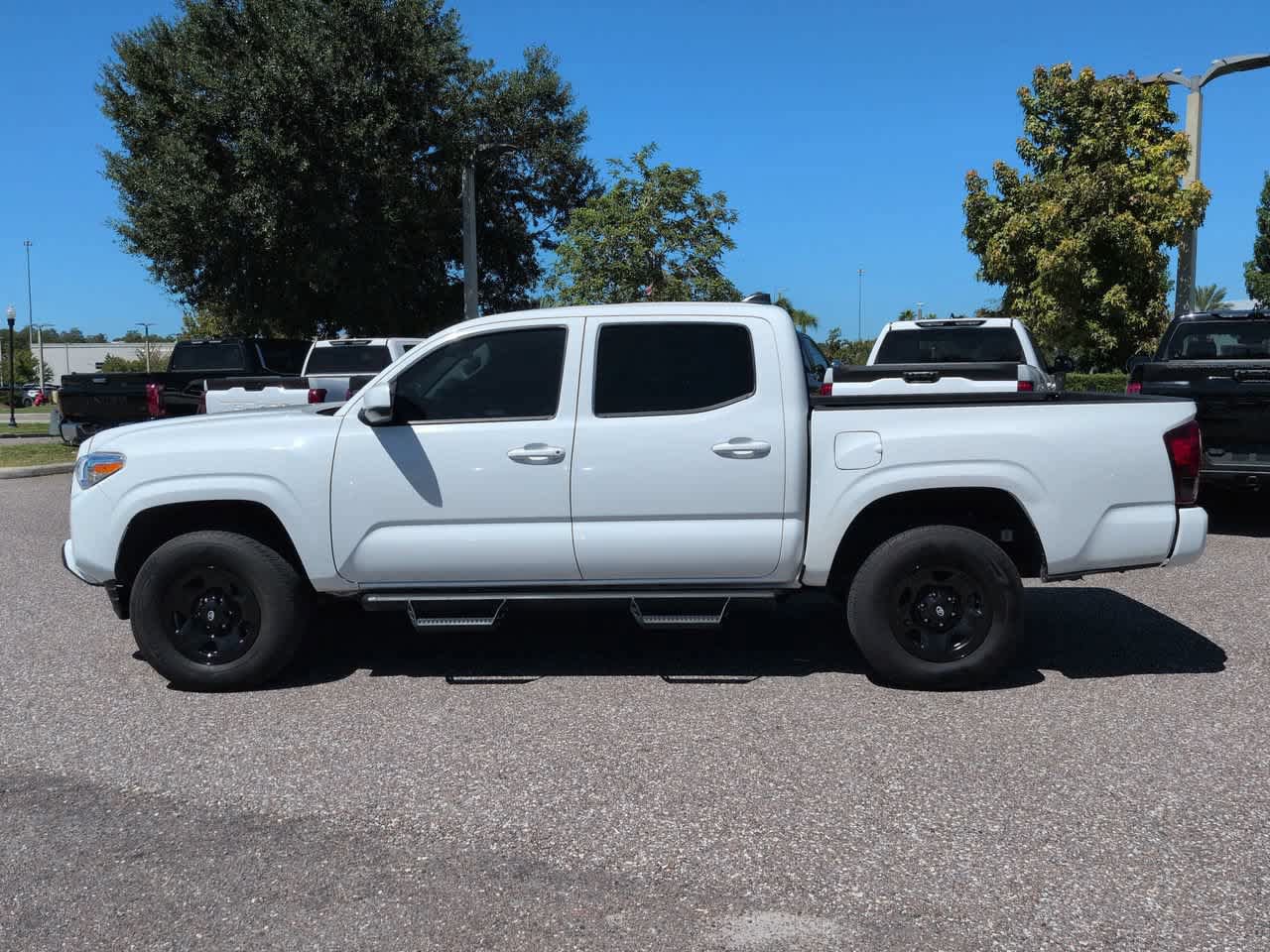 Used 2023 Toyota Tacoma SR AWD/4WD image 3