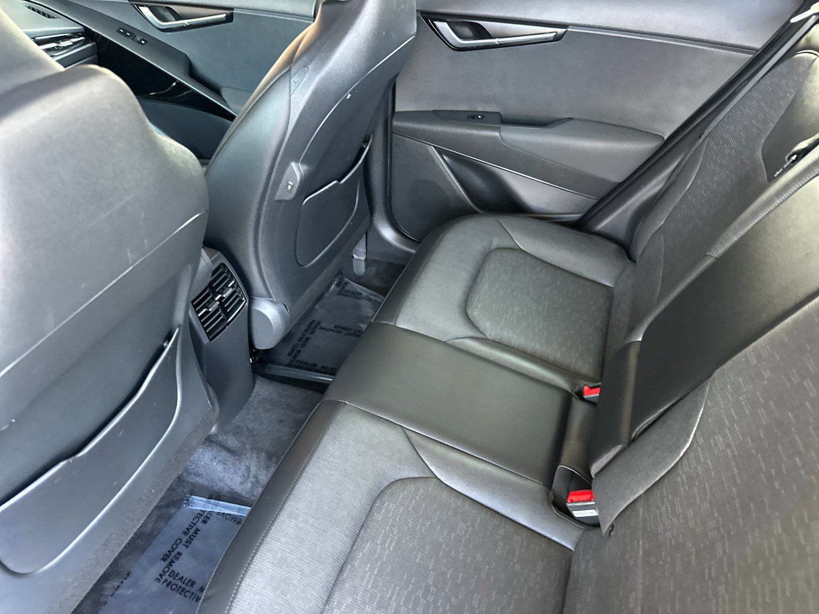 Certified 2023 Kia Niro SX Touring FWD image 16