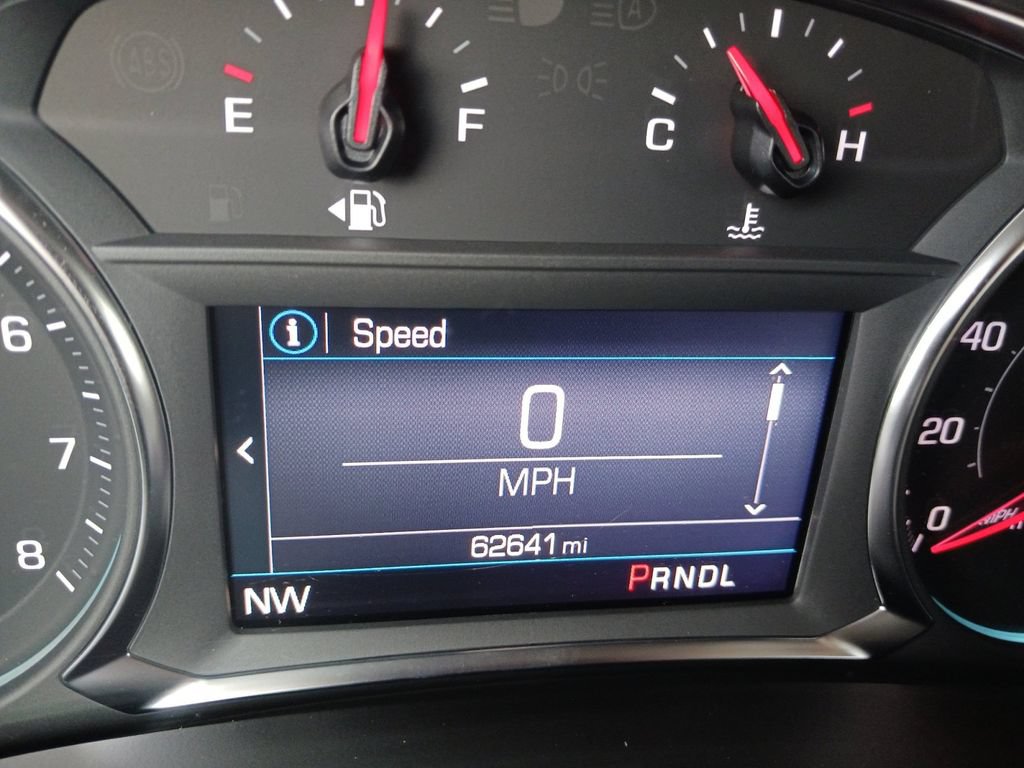 Used 2024 Chevrolet Equinox LT AWD/4WD image 12