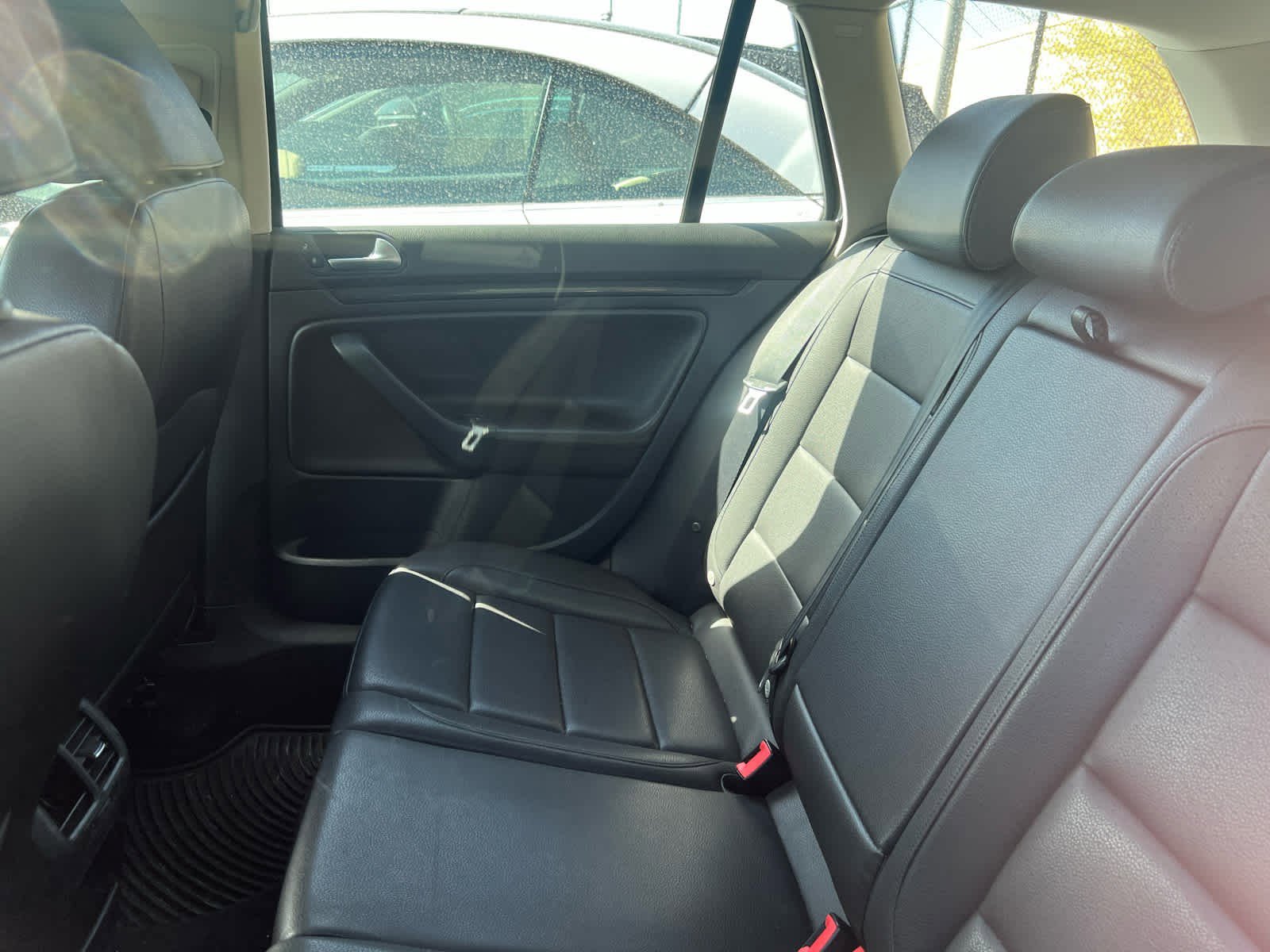 Used 2013 Volkswagen Jetta SE FWD image 5