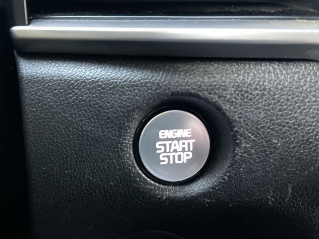 Used 2024 Kia Sorento S image 17