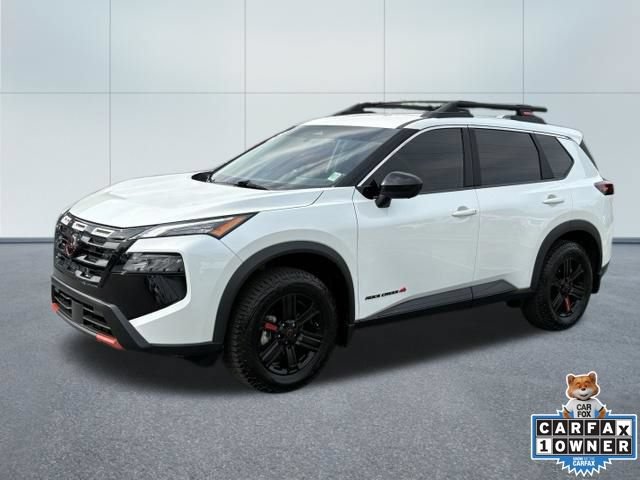 Used 2025 Nissan Rogue SV AWD/4WD image 6
