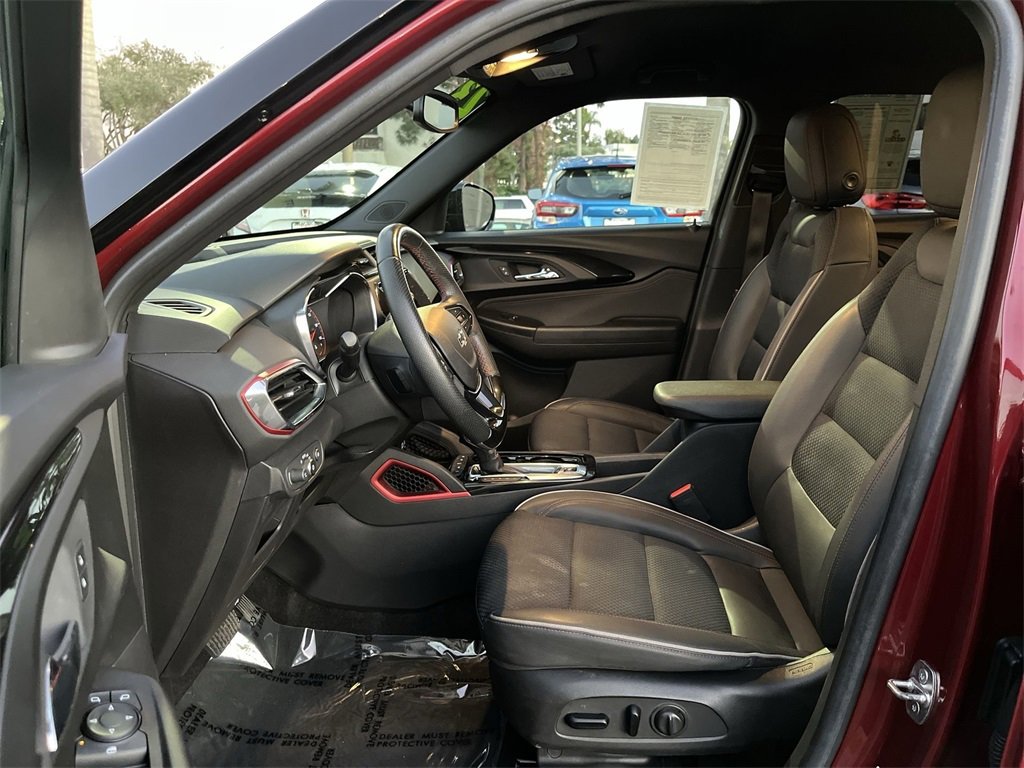 Used 2023 Chevrolet TrailBlazer RS w/ Convenience Package image 19