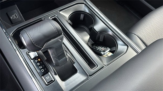 New 2025 Ford F150 Lariat w/ Equipment Group 501A Mid image 22