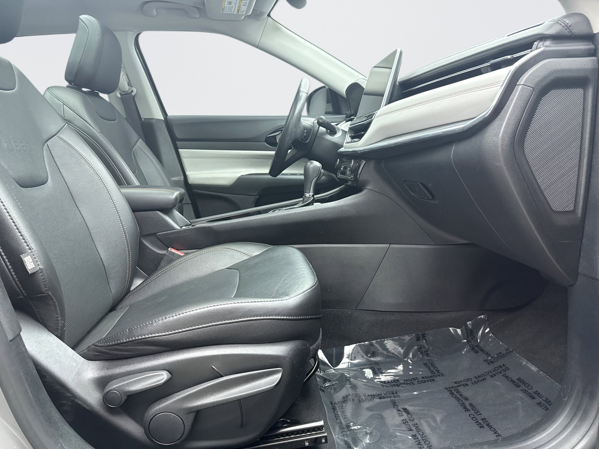 Used 2022 Jeep Compass Limited w/ Sun and Sound Group AWD/4WD image 17