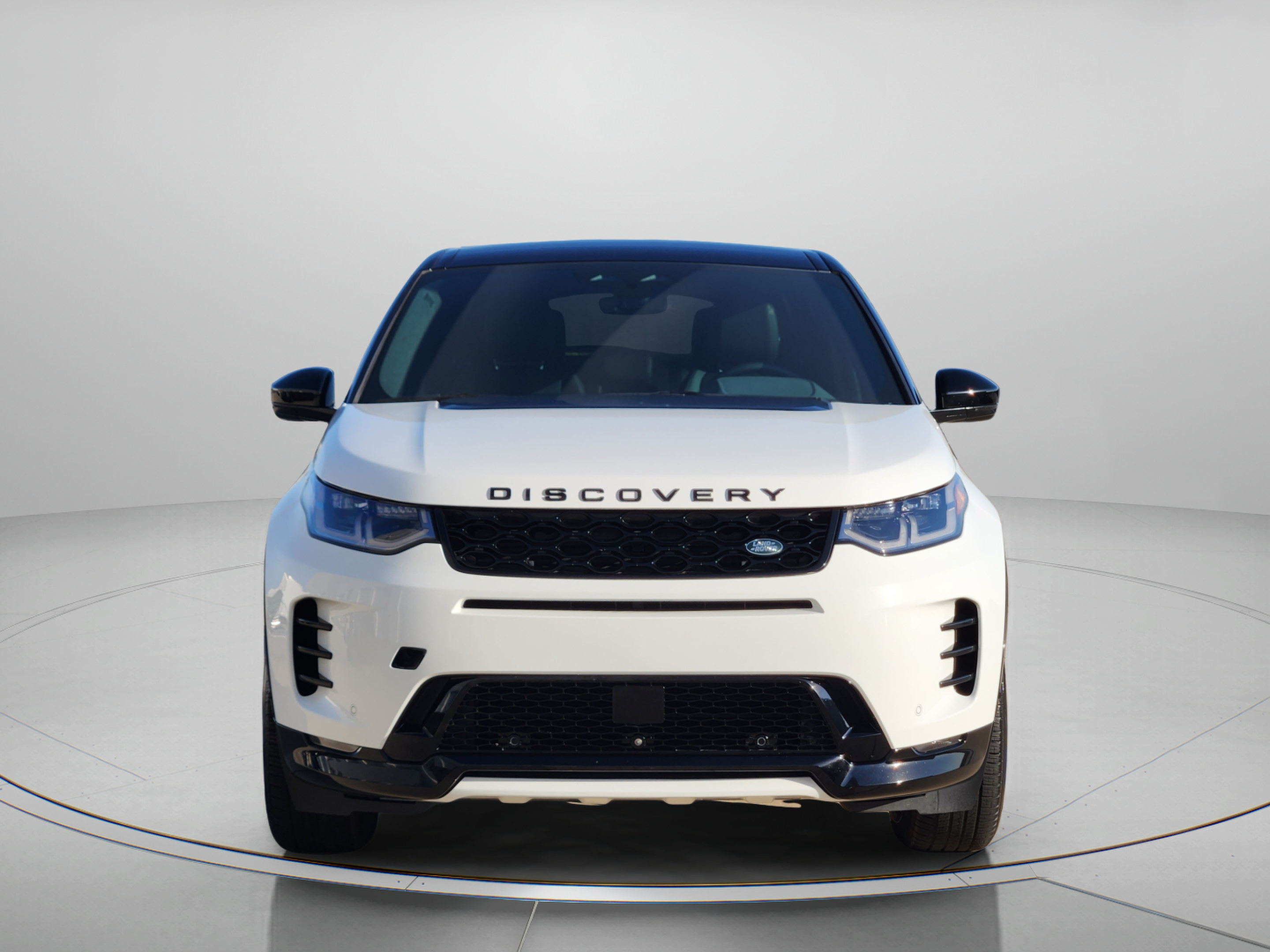 Certified 2025 Land Rover Discovery Sport Dynamic SE AWD/4WD image 6