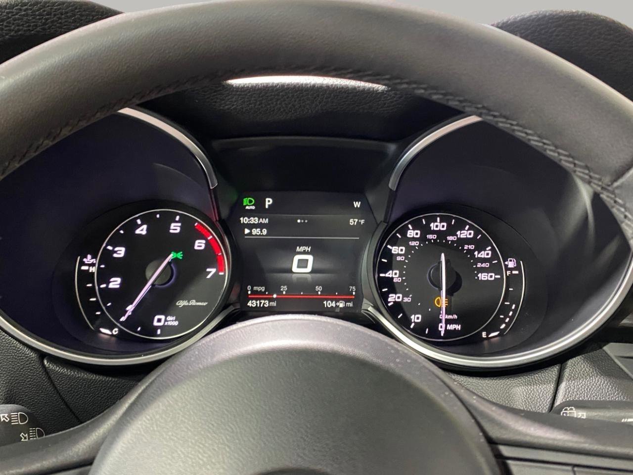 Used 2018 Alfa Romeo Stelvio AWD image 22