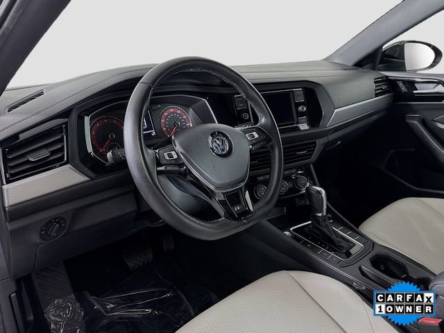 Used 2019 Volkswagen Jetta R-Line w/ R-Line Cold Weather Package image 9