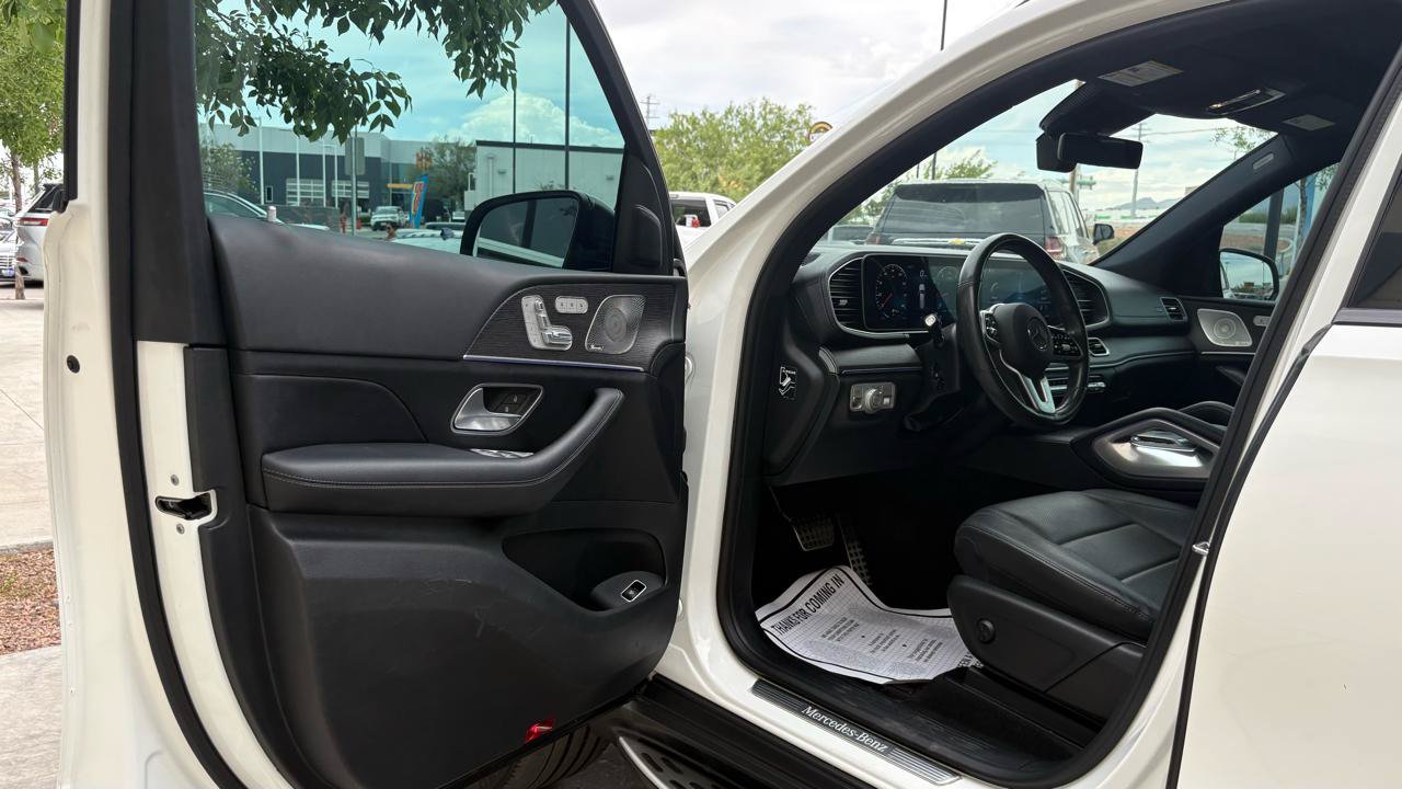 Used 2022 Mercedes-Benz GLS 450 4MATIC image 17