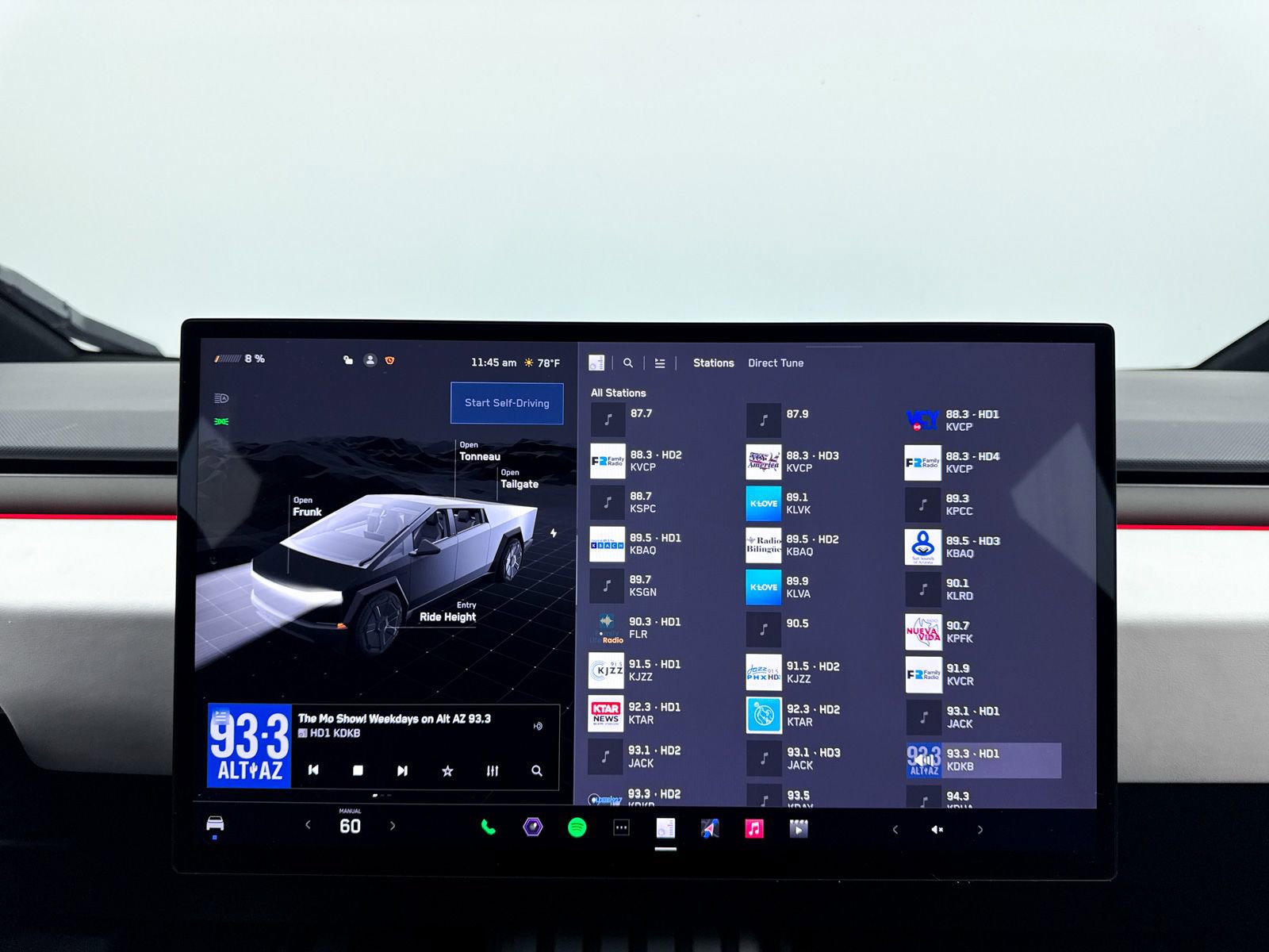 Used 2024 Tesla Cybertruck AWD Crew Cab image 5