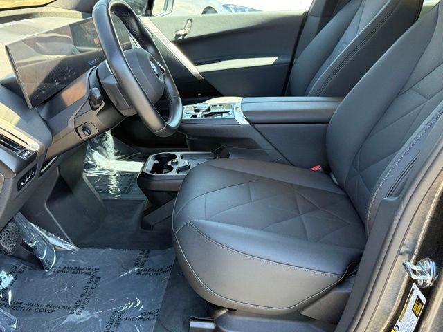 Used 2026 BMW iX xDrive60 w/ Premium Package AWD/4WD image 19