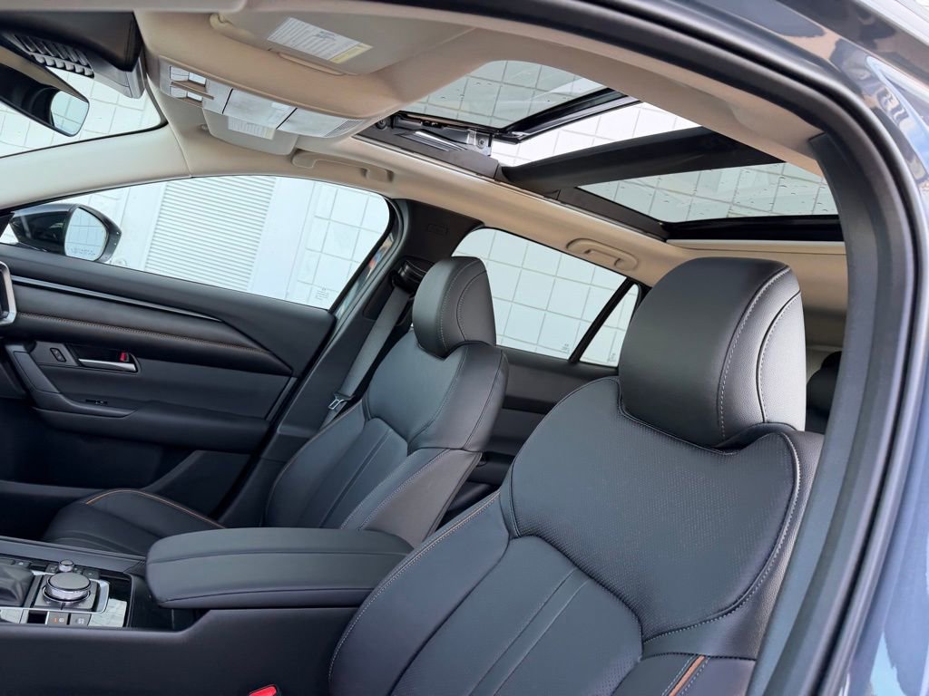 New 2026 MAZDA CX-50 AWD 2.5 Hybrid w/ Cargo Package image 18