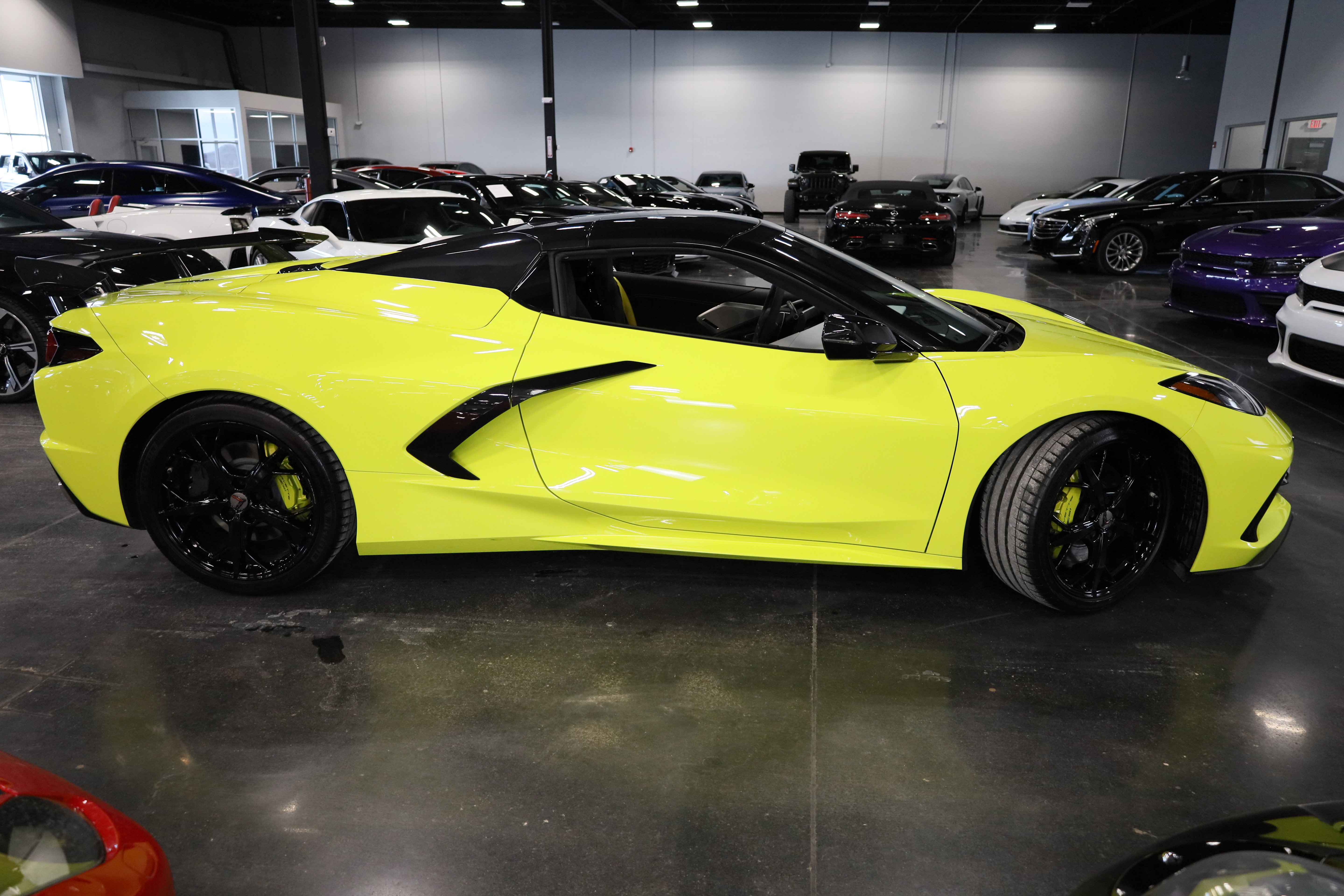 Used 2022 Chevrolet Corvette Stingray Premium Conv w/ Z51 Performance Package image 10