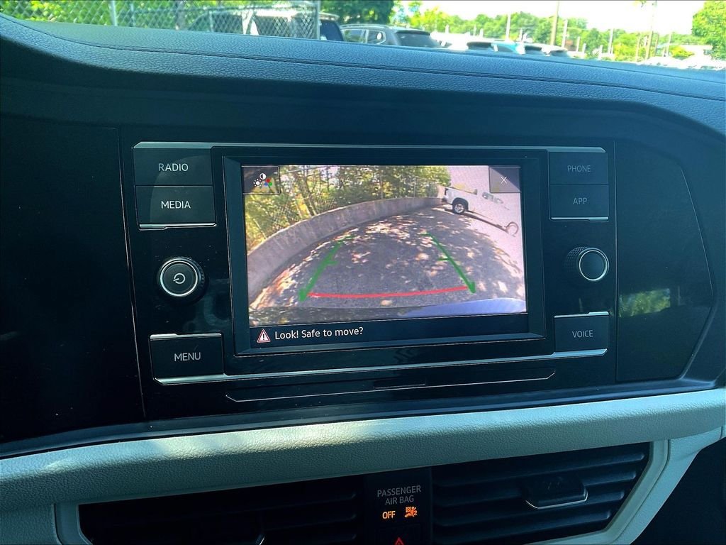Certified 2023 Volkswagen Jetta S FWD image 18