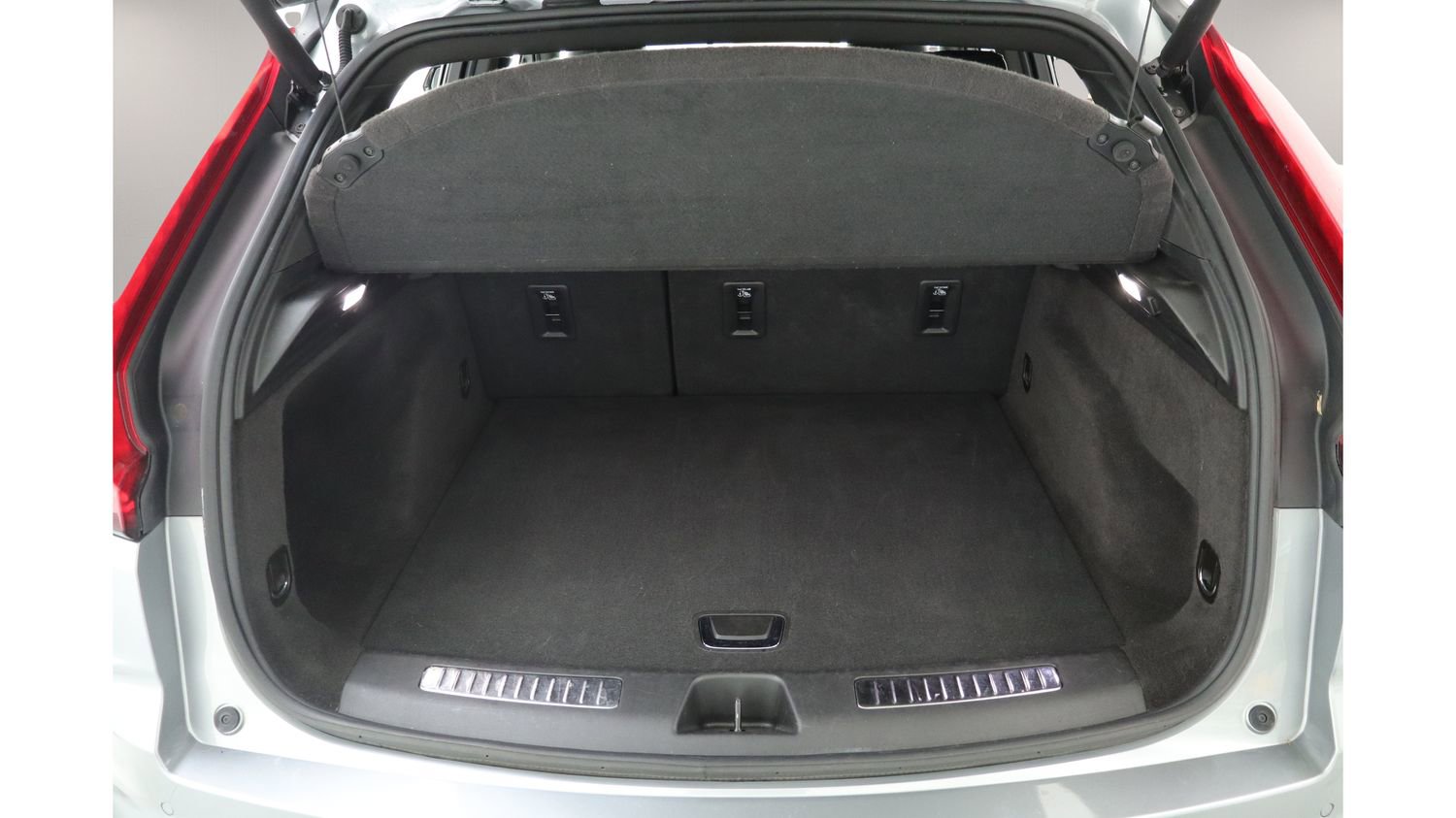 Certified 2024 Cadillac XT4 Premium Luxury image 32