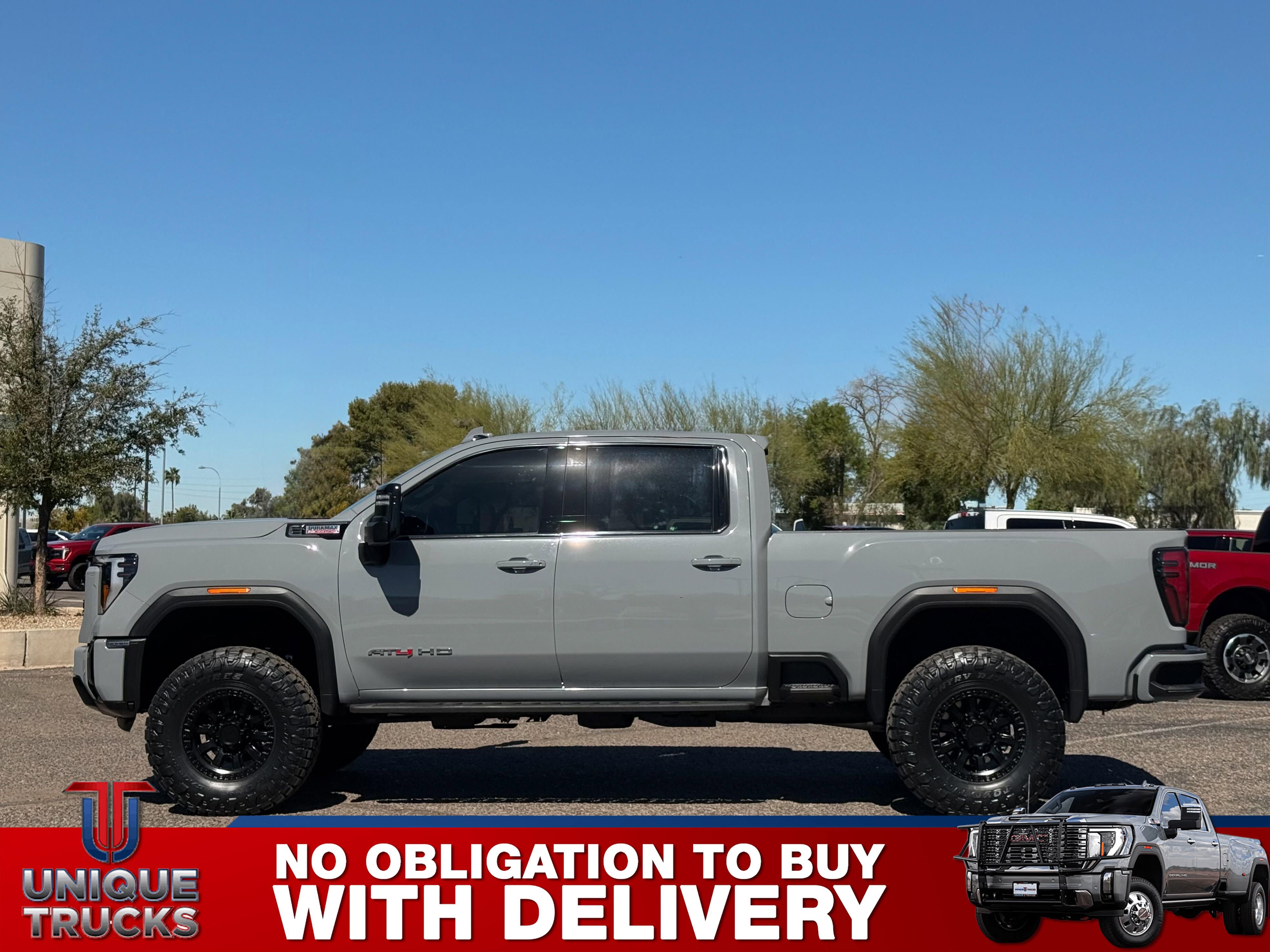 Used 2024 GMC Sierra 2500 AT4 w/ AT4 Premium Plus Package AWD/4WD image 9