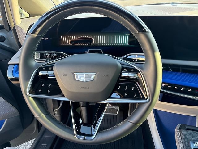 Used 2025 Cadillac Optiq Luxury 1 w/ LPO, Floor Liner Package AWD/4WD image 8