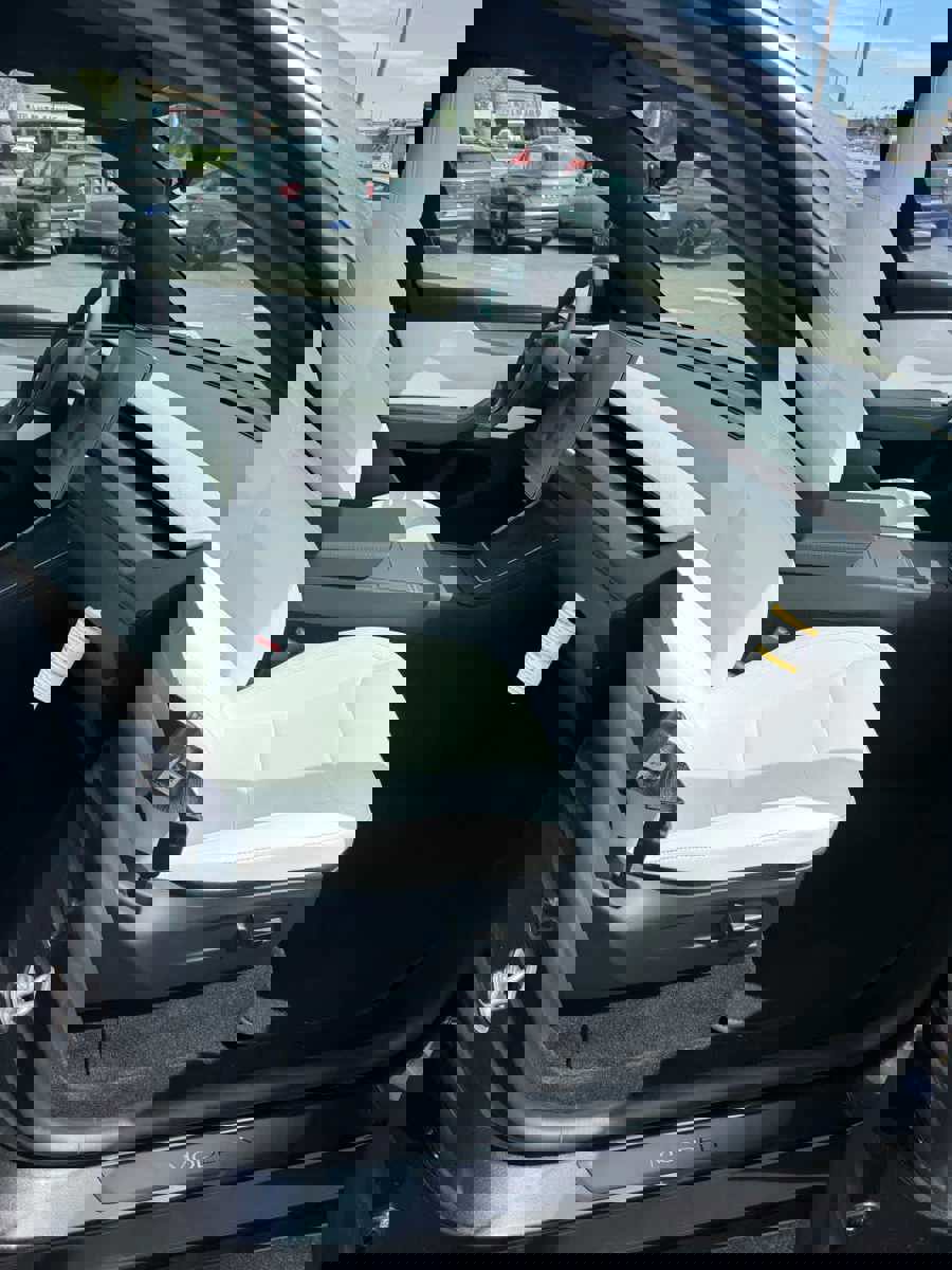 Used 2026 Tesla Model Y image 14