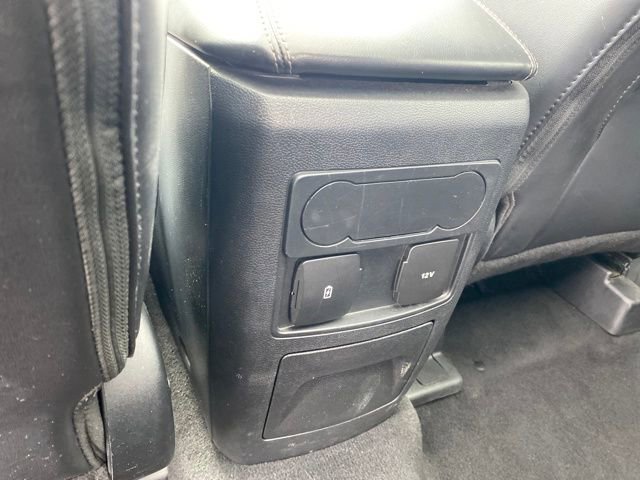 Used 2023 Ford Explorer XLT image 21