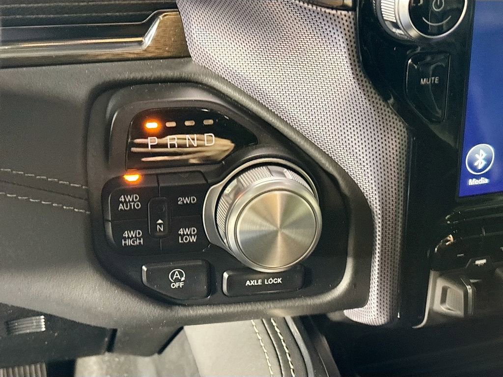 Used 2020 RAM 1500 Limited image 18