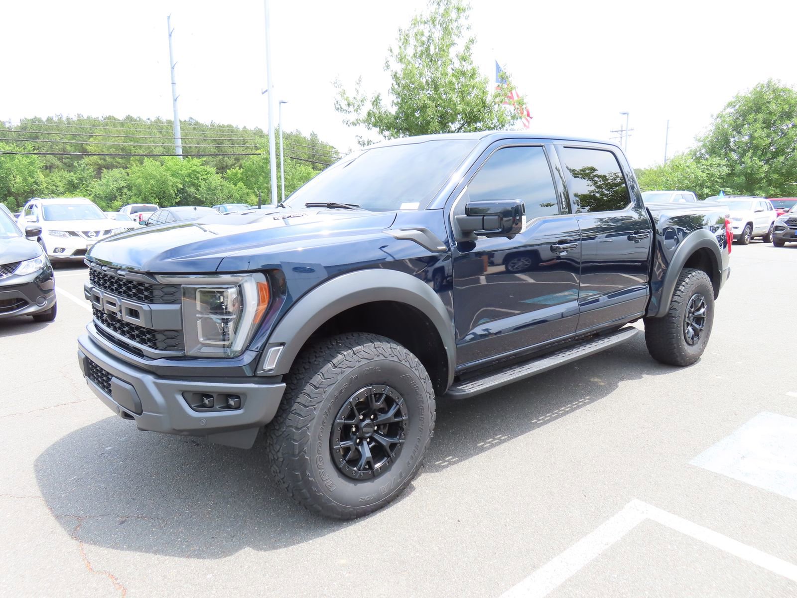 Used 2023 Ford F150 Raptor w/ Raptor 37 Performance Package AWD/4WD image 3