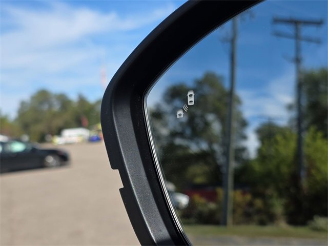 Used 2025 Nissan Pathfinder Platinum w/ Cargo Package image 35