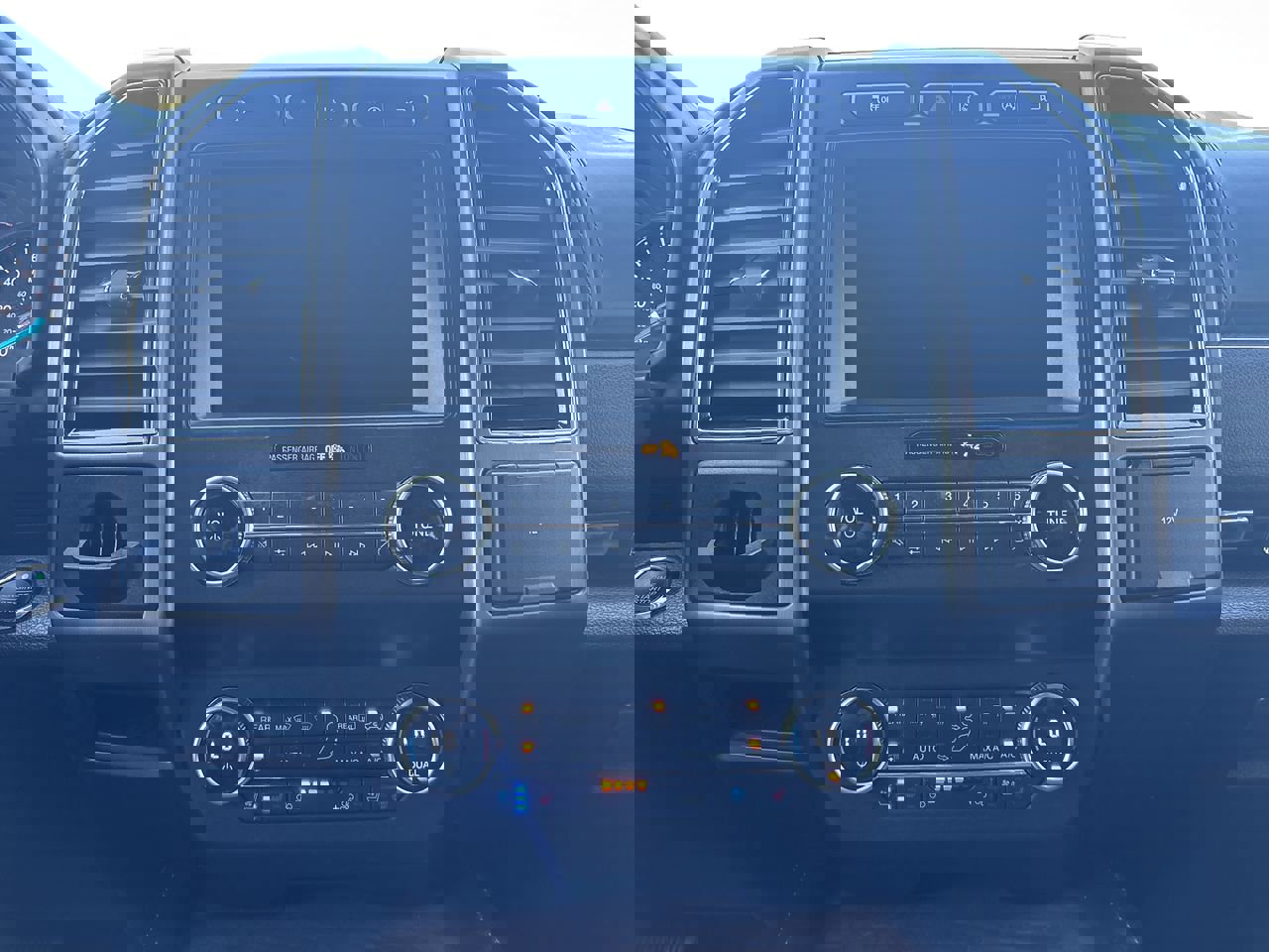 Certified 2020 Ford Expedition Max Platinum image 23