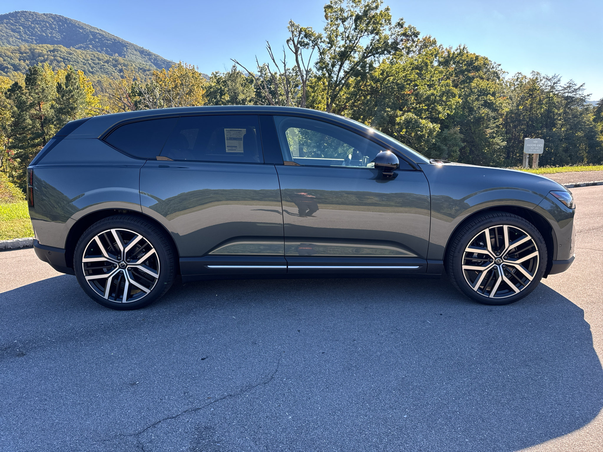 New 2027 Volvo EX60 Ultra AWD/4WD image 14