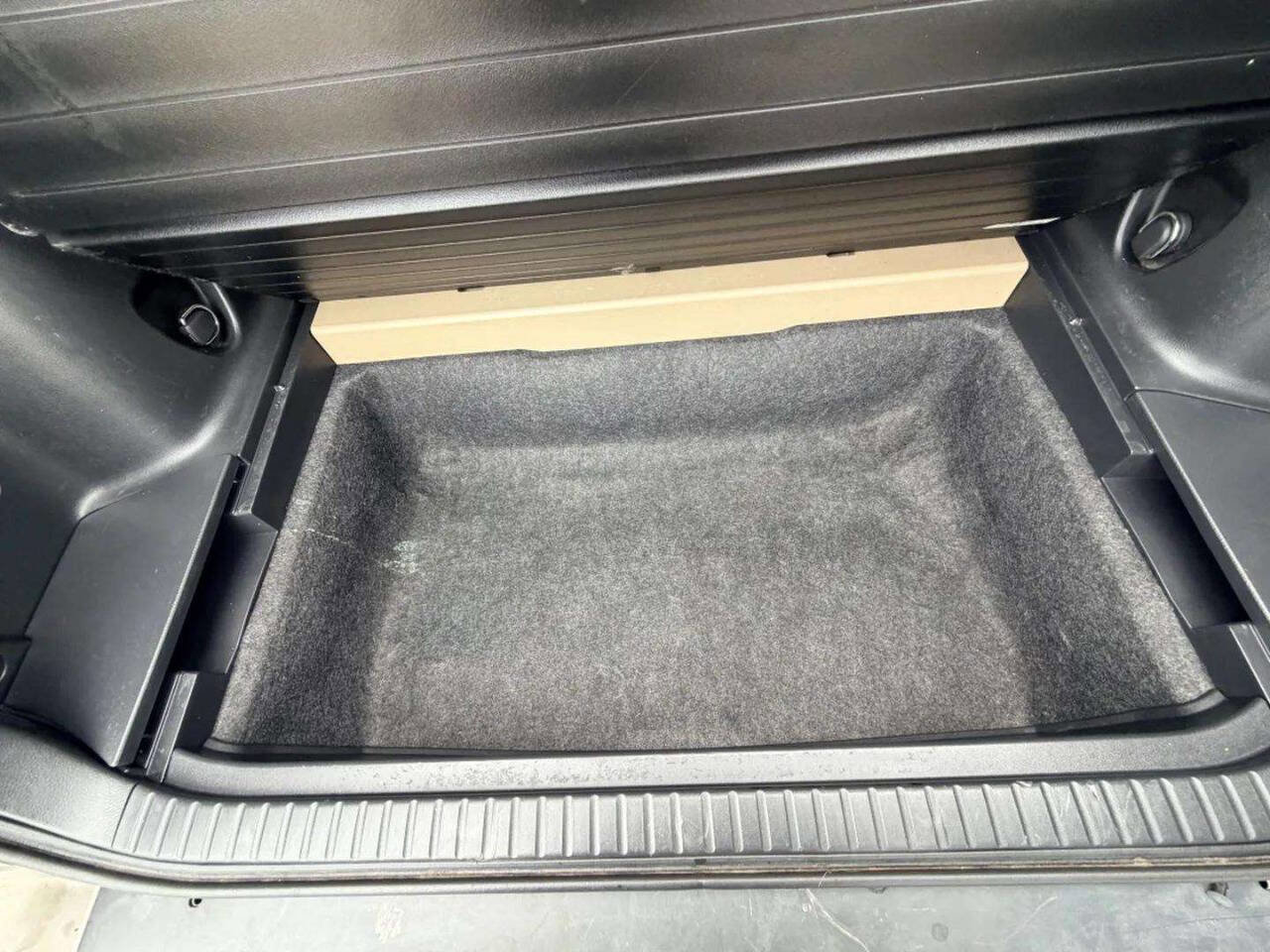 Used 2012 Toyota RAV4 FWD w/ Value Pkg image 7