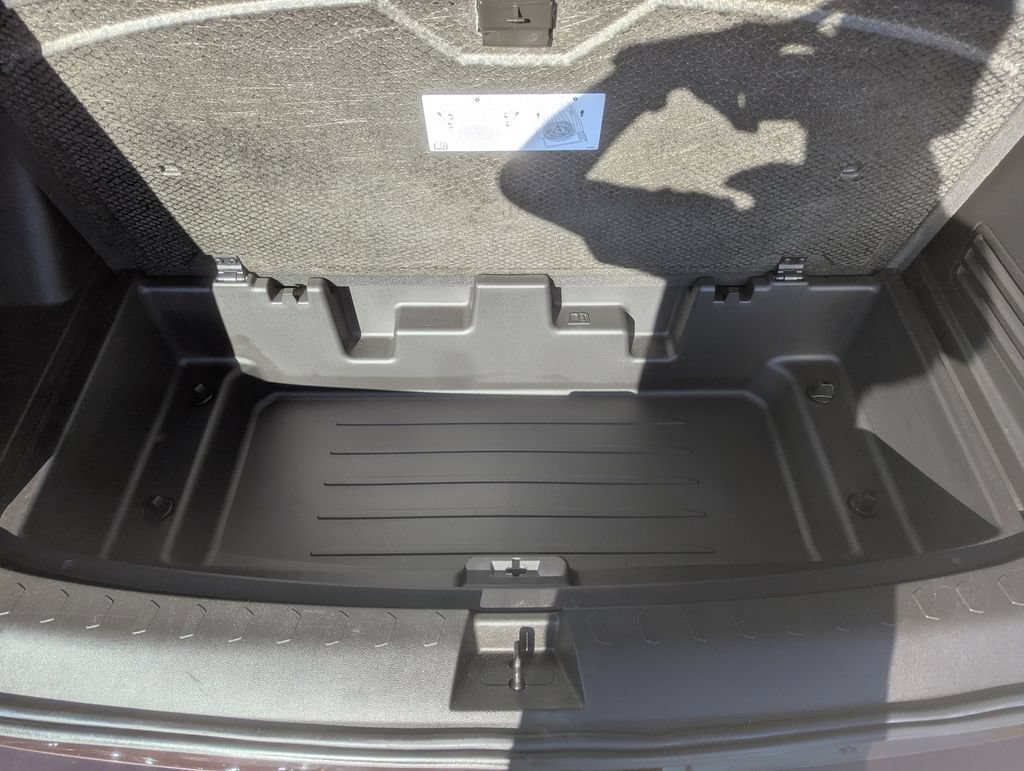 Used 2022 Chevrolet Traverse High Country AWD/4WD image 45