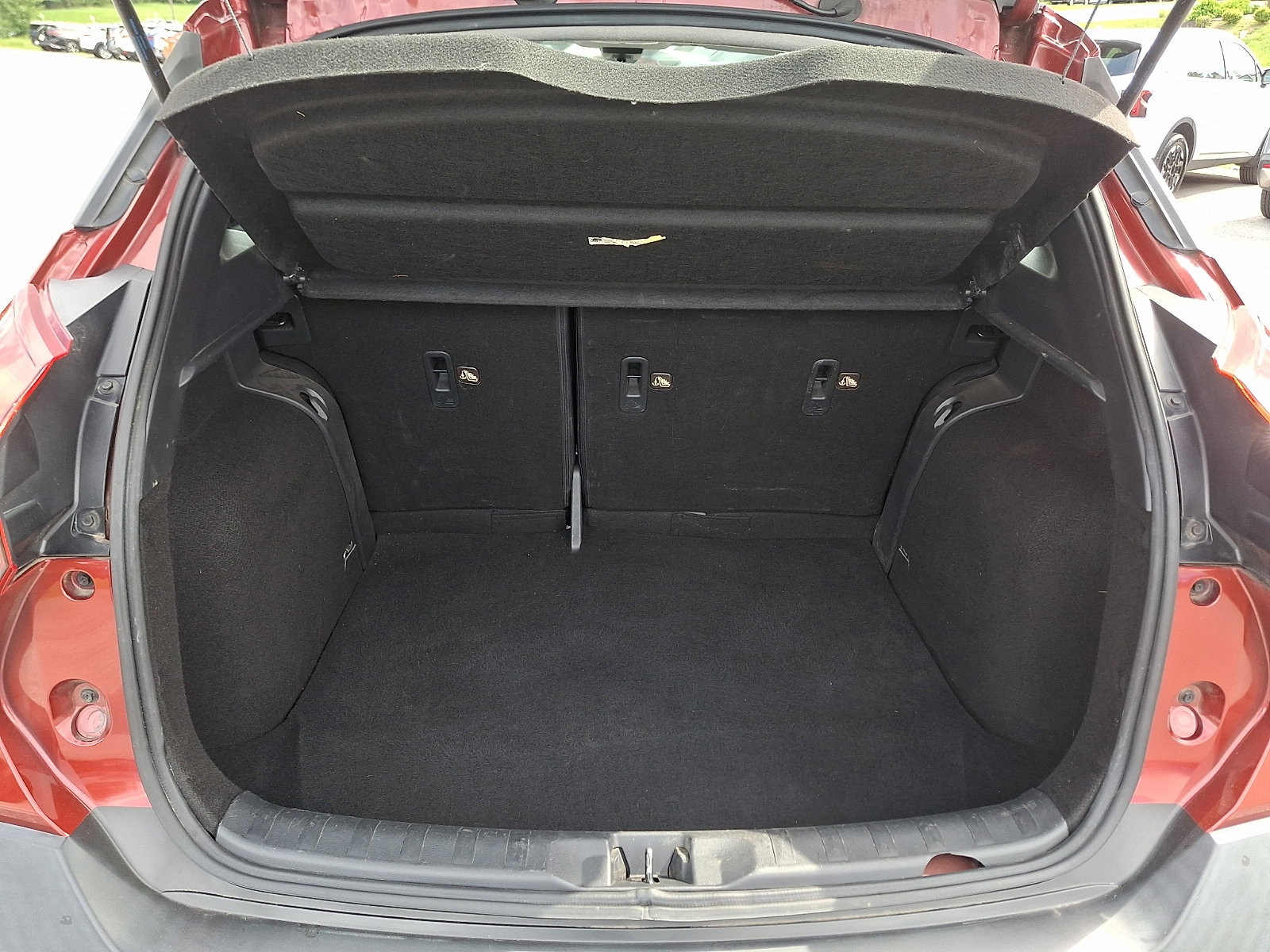 Used 2020 Nissan Kicks SV FWD image 29