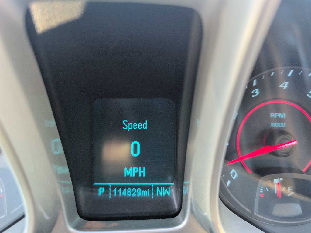 Used 2015 Chevrolet Camaro LT image 13