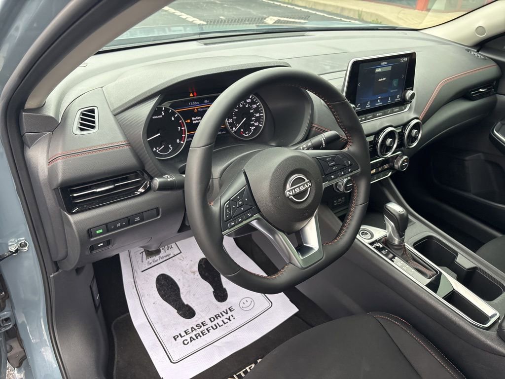 Used 2025 Nissan Sentra SR image 29