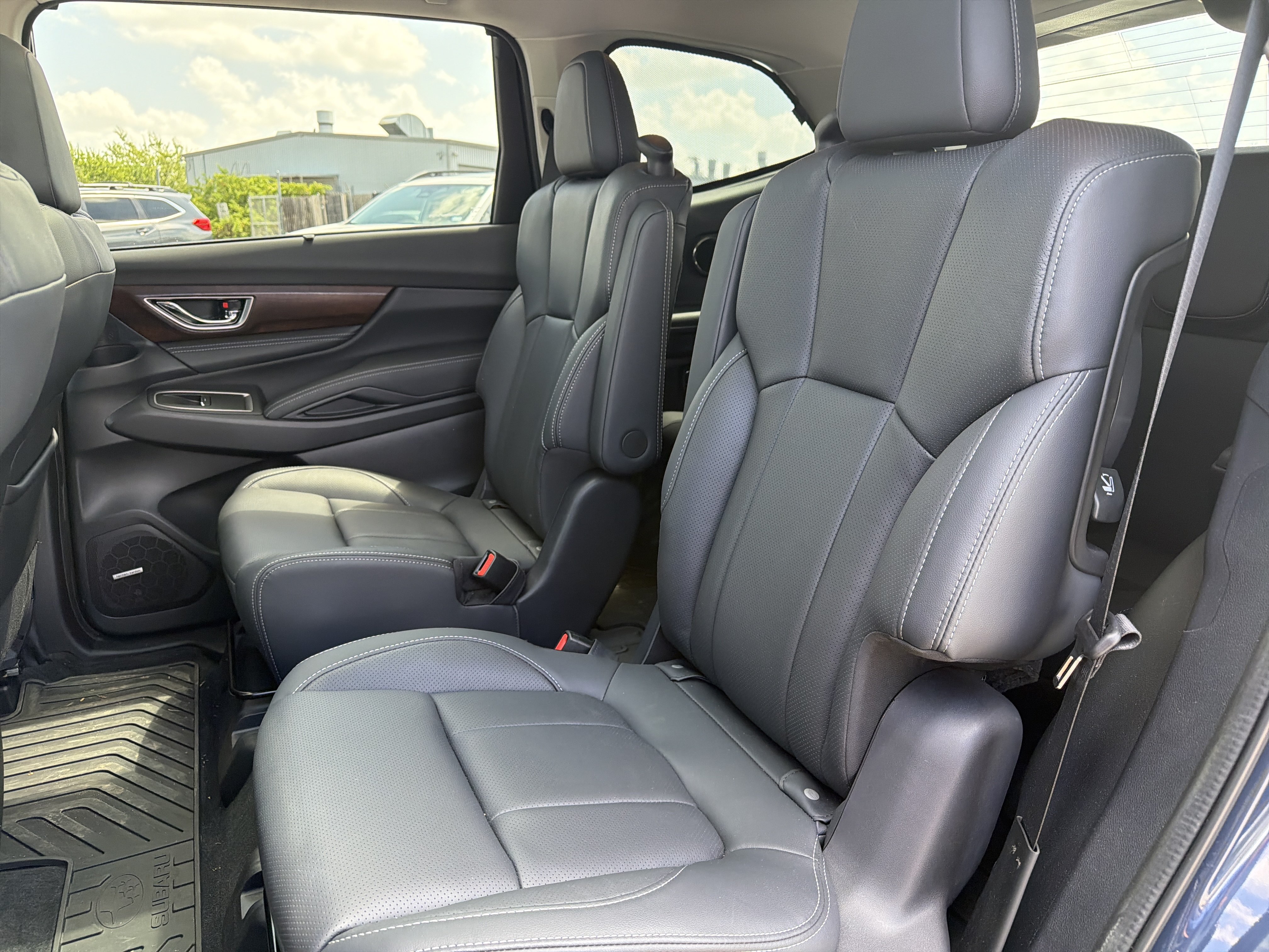 Used 2023 Subaru Ascent Touring AWD/4WD image 28