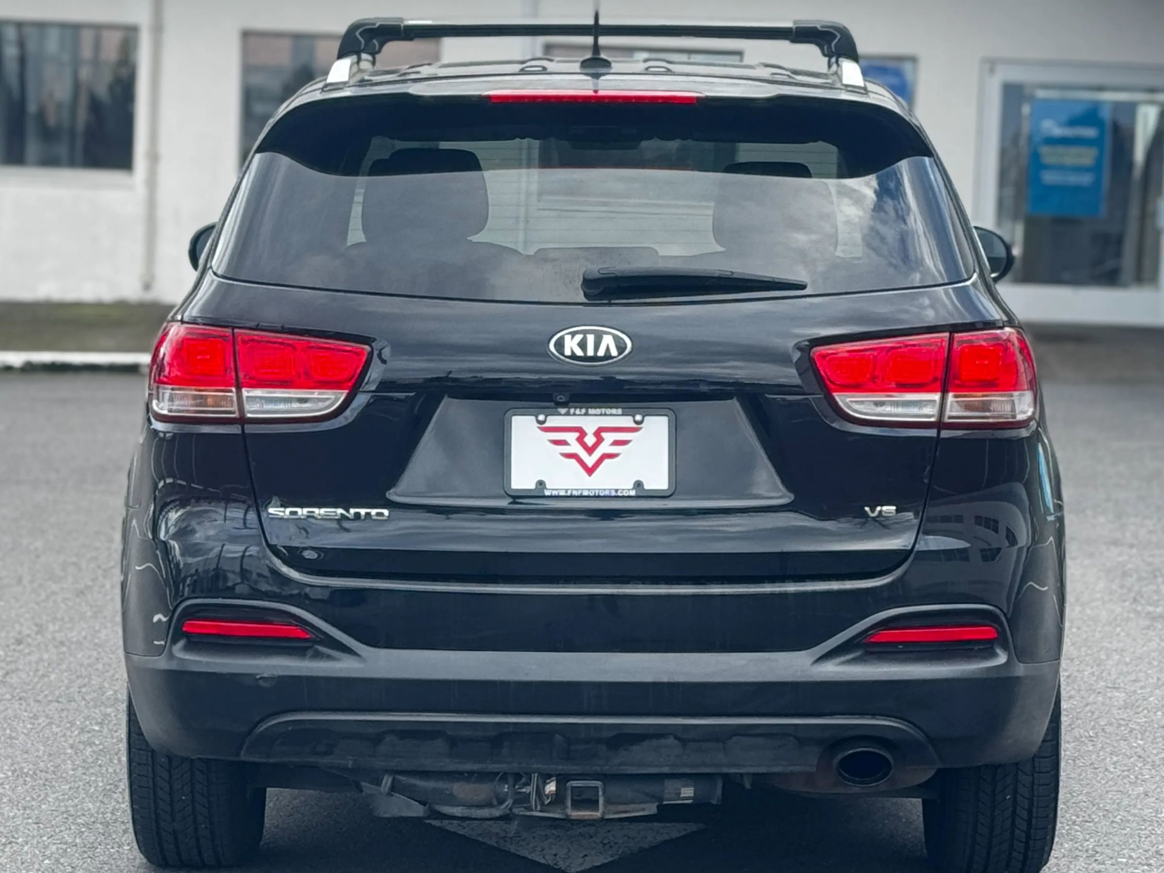 Used 2016 Kia Sorento LX image 8