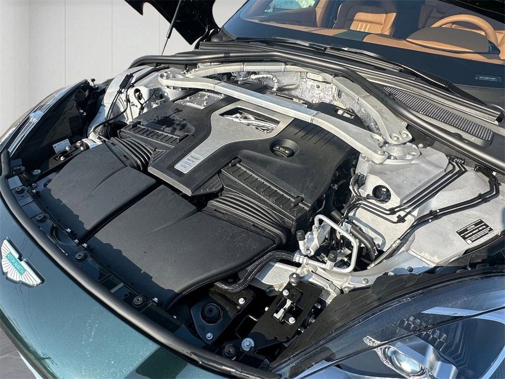 New 2026 Aston Martin DBX 707 image 26