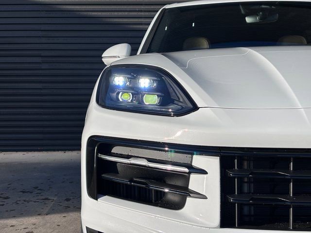 New 2026 Porsche Cayenne AWD/4WD image 12